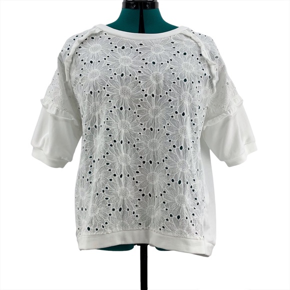 Gabby Isabella White Short Sleeve Eyelet Lace Front Top, Small/Medium - Picture 3 of 16
